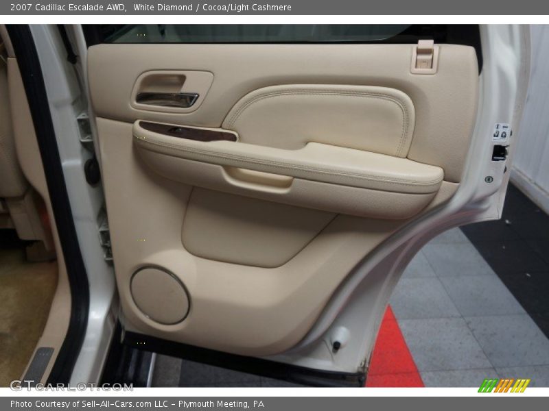 White Diamond / Cocoa/Light Cashmere 2007 Cadillac Escalade AWD