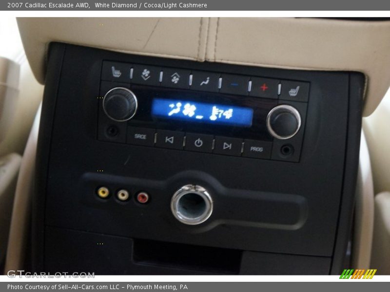 White Diamond / Cocoa/Light Cashmere 2007 Cadillac Escalade AWD