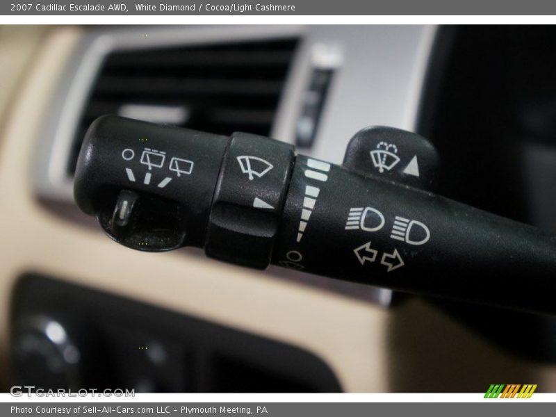 White Diamond / Cocoa/Light Cashmere 2007 Cadillac Escalade AWD