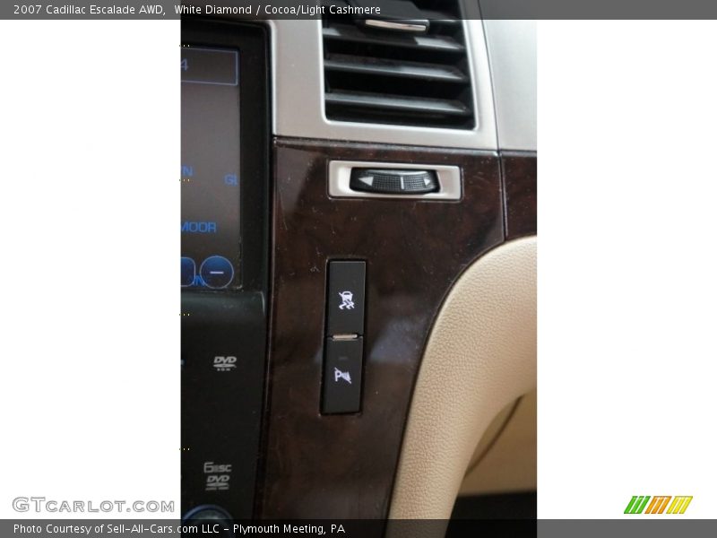 White Diamond / Cocoa/Light Cashmere 2007 Cadillac Escalade AWD
