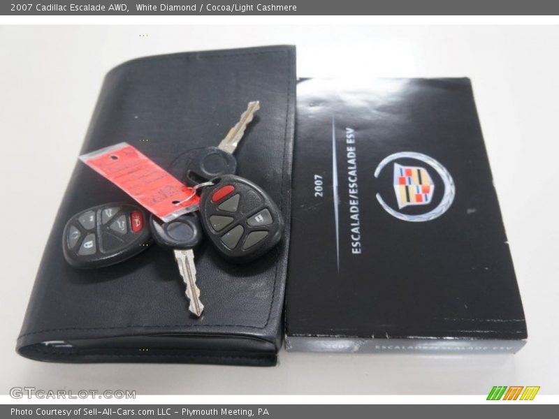 White Diamond / Cocoa/Light Cashmere 2007 Cadillac Escalade AWD