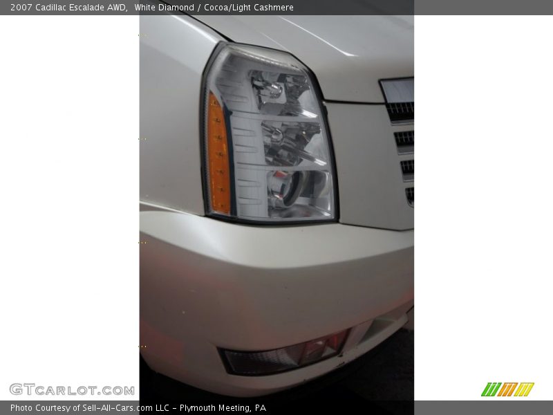 White Diamond / Cocoa/Light Cashmere 2007 Cadillac Escalade AWD