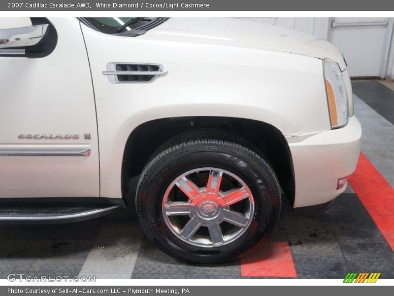 White Diamond / Cocoa/Light Cashmere 2007 Cadillac Escalade AWD