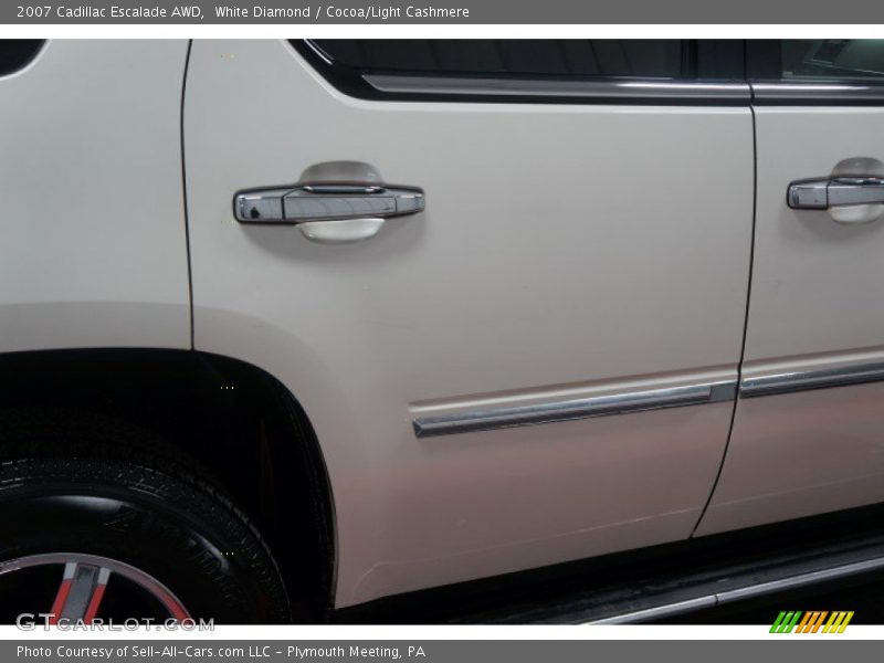 White Diamond / Cocoa/Light Cashmere 2007 Cadillac Escalade AWD