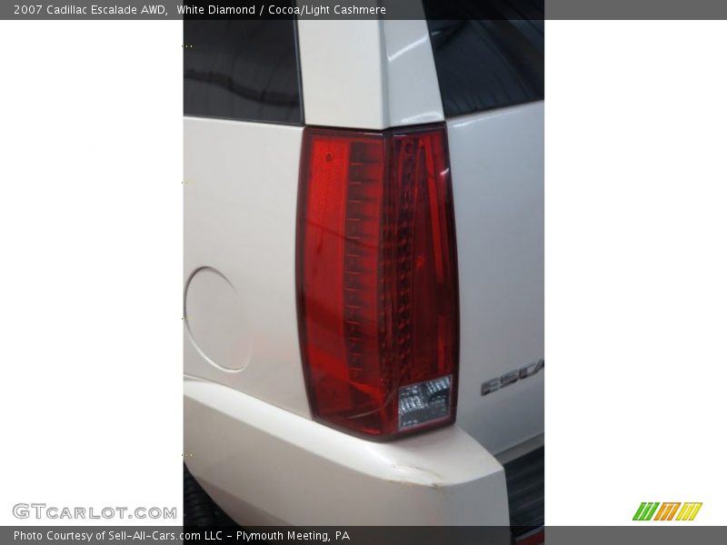 White Diamond / Cocoa/Light Cashmere 2007 Cadillac Escalade AWD