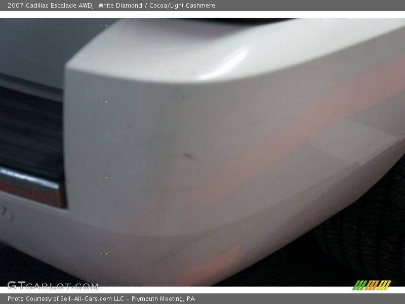 White Diamond / Cocoa/Light Cashmere 2007 Cadillac Escalade AWD