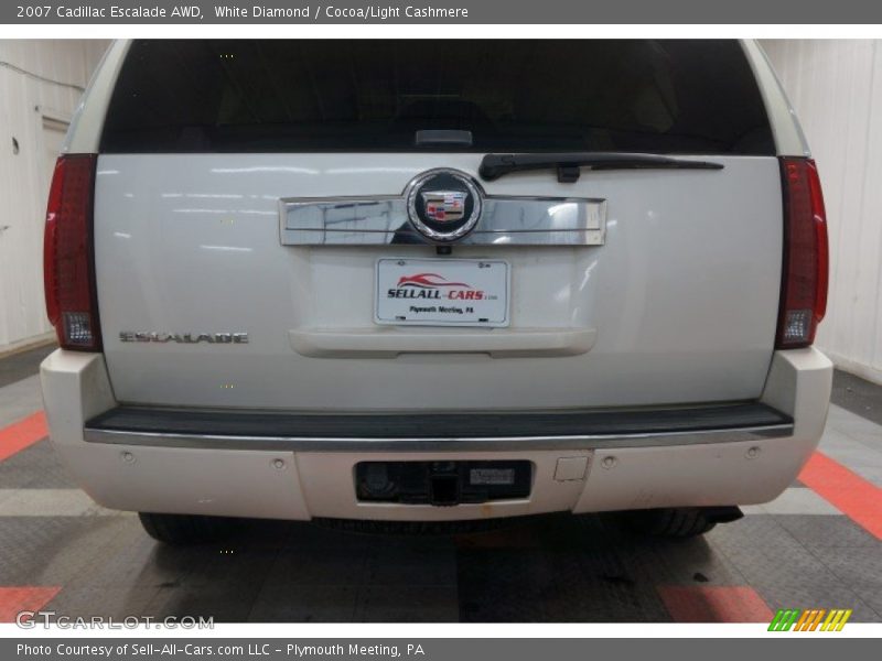White Diamond / Cocoa/Light Cashmere 2007 Cadillac Escalade AWD