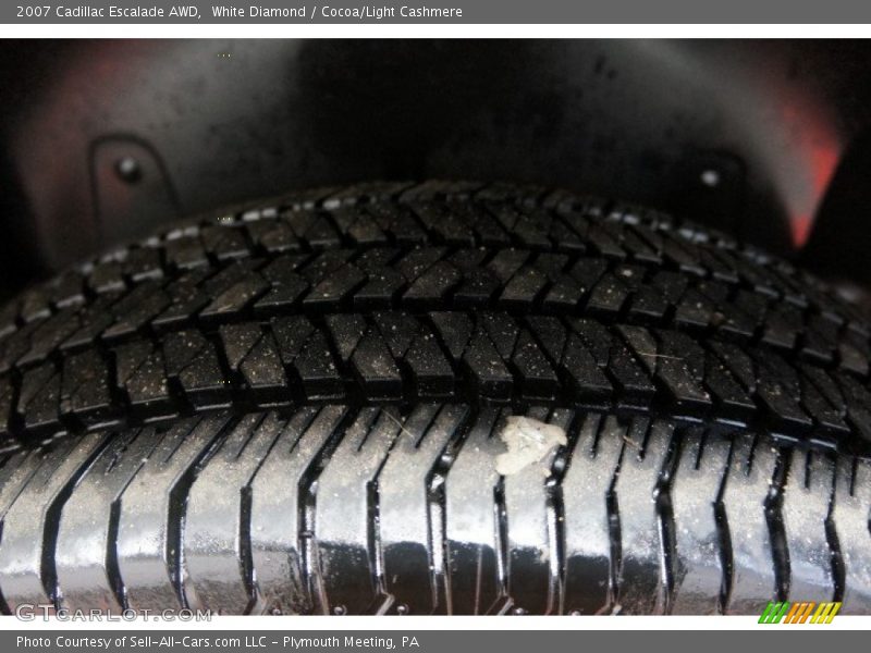 White Diamond / Cocoa/Light Cashmere 2007 Cadillac Escalade AWD