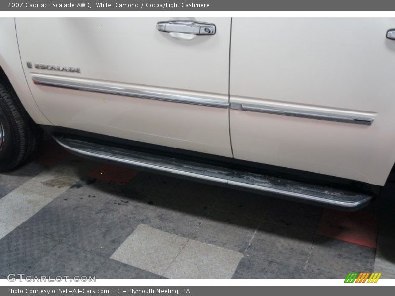 White Diamond / Cocoa/Light Cashmere 2007 Cadillac Escalade AWD