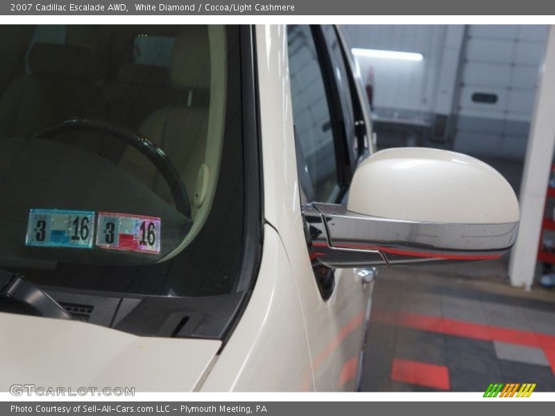 White Diamond / Cocoa/Light Cashmere 2007 Cadillac Escalade AWD