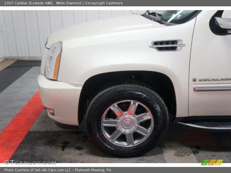 White Diamond / Cocoa/Light Cashmere 2007 Cadillac Escalade AWD