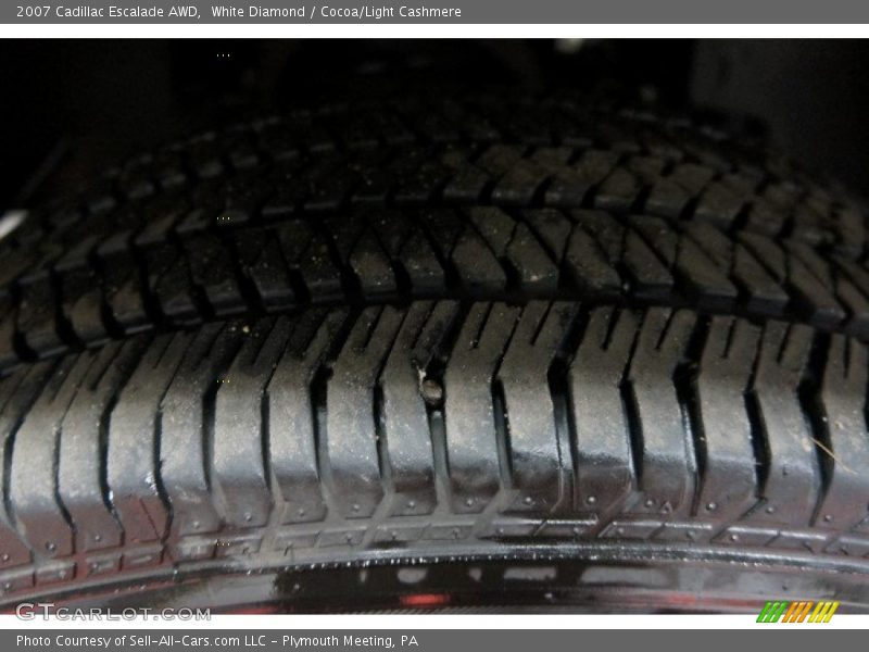 White Diamond / Cocoa/Light Cashmere 2007 Cadillac Escalade AWD