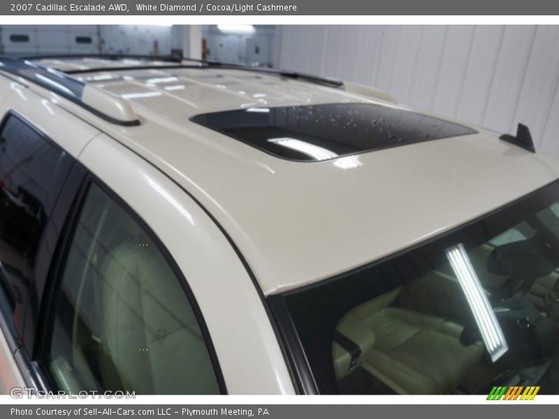 White Diamond / Cocoa/Light Cashmere 2007 Cadillac Escalade AWD