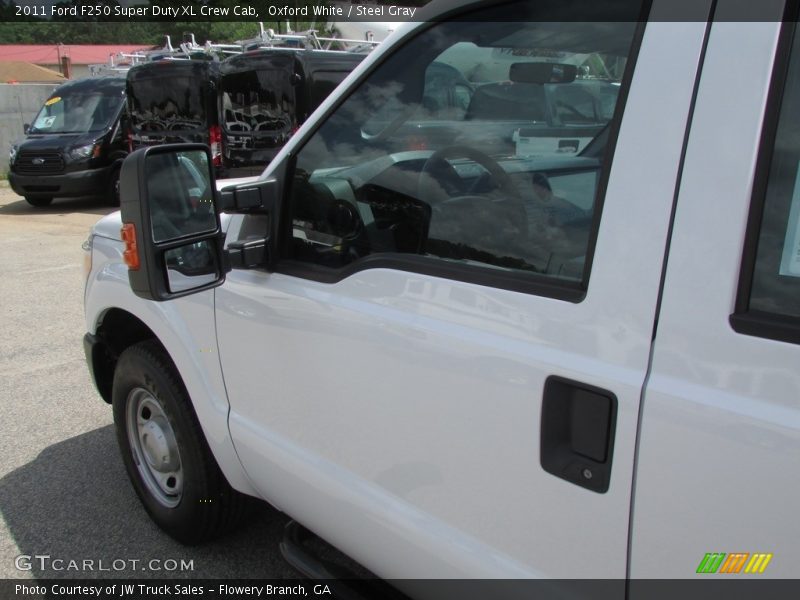 Oxford White / Steel Gray 2011 Ford F250 Super Duty XL Crew Cab