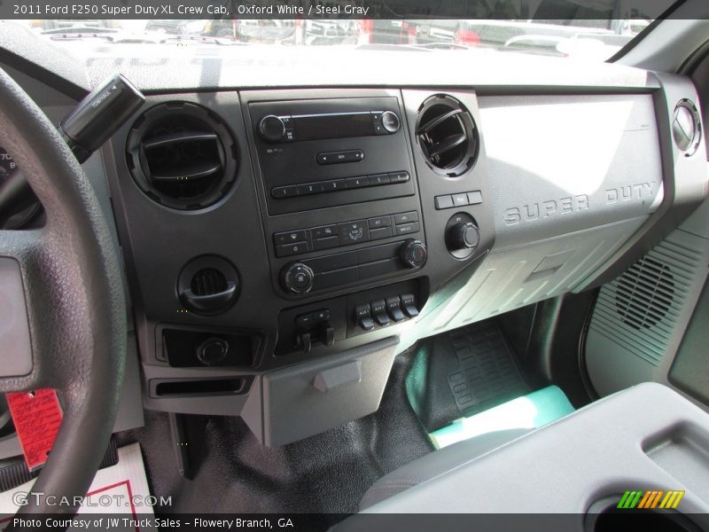 Oxford White / Steel Gray 2011 Ford F250 Super Duty XL Crew Cab