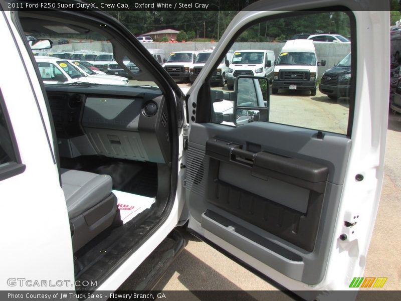 Oxford White / Steel Gray 2011 Ford F250 Super Duty XL Crew Cab