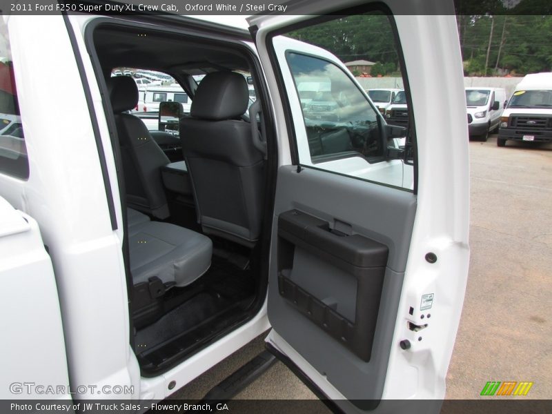 Oxford White / Steel Gray 2011 Ford F250 Super Duty XL Crew Cab