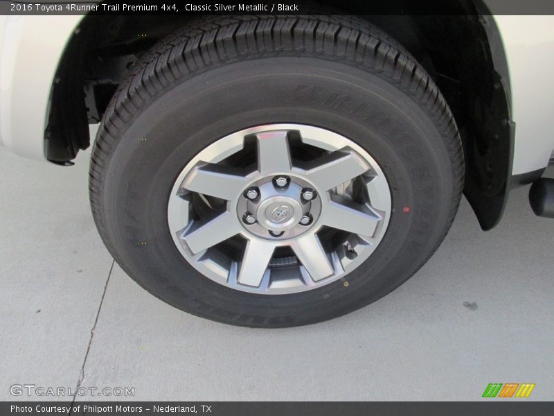 Classic Silver Metallic / Black 2016 Toyota 4Runner Trail Premium 4x4