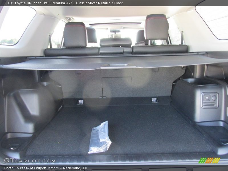 Classic Silver Metallic / Black 2016 Toyota 4Runner Trail Premium 4x4