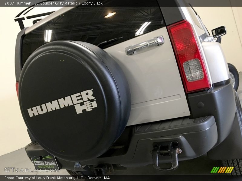 Boulder Gray Metallic / Ebony Black 2007 Hummer H3