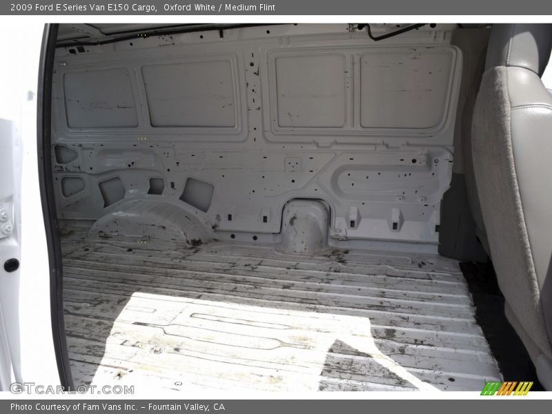 Oxford White / Medium Flint 2009 Ford E Series Van E150 Cargo