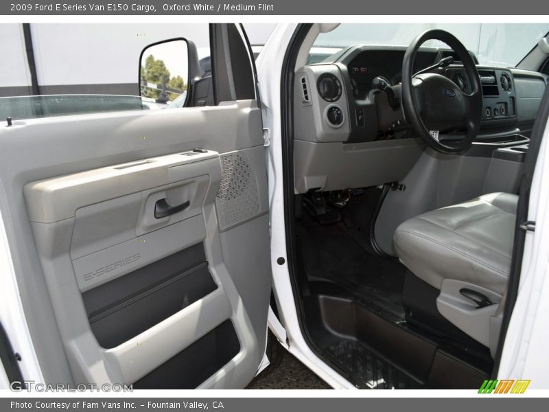 Oxford White / Medium Flint 2009 Ford E Series Van E150 Cargo