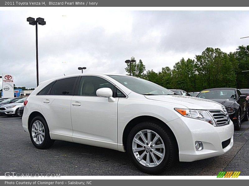 Blizzard Pearl White / Ivory 2011 Toyota Venza I4