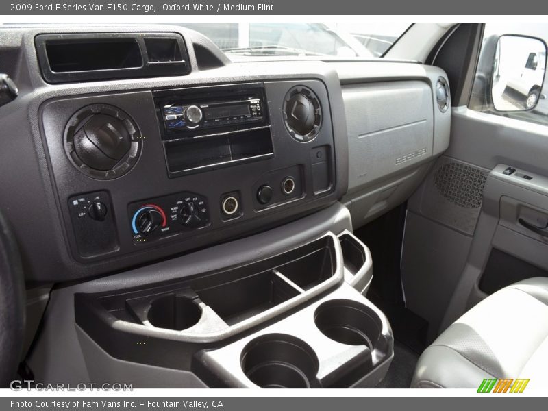 Oxford White / Medium Flint 2009 Ford E Series Van E150 Cargo