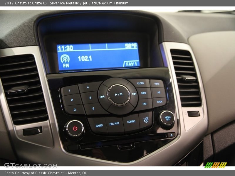 Silver Ice Metallic / Jet Black/Medium Titanium 2012 Chevrolet Cruze LS