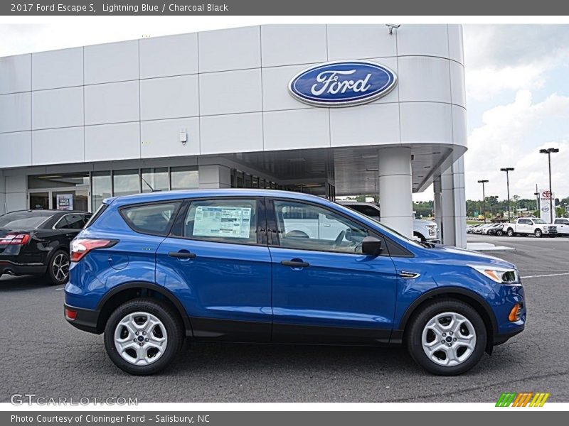  2017 Escape S Lightning Blue