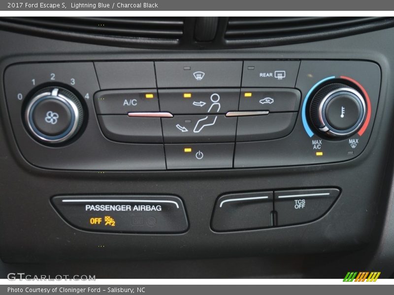 Lightning Blue / Charcoal Black 2017 Ford Escape S