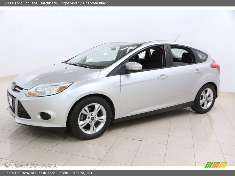 Ingot Silver / Charcoal Black 2014 Ford Focus SE Hatchback