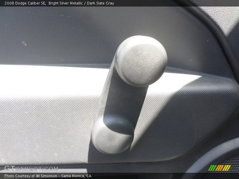 Bright Silver Metallic / Dark Slate Gray 2008 Dodge Caliber SE