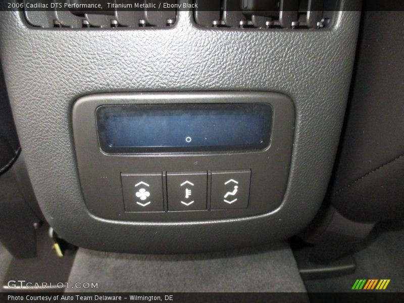Titanium Metallic / Ebony Black 2006 Cadillac DTS Performance