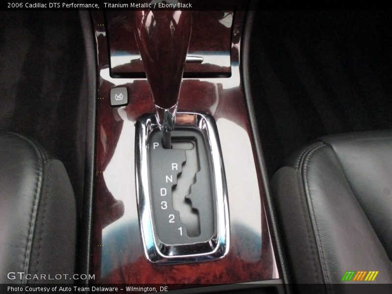 Titanium Metallic / Ebony Black 2006 Cadillac DTS Performance