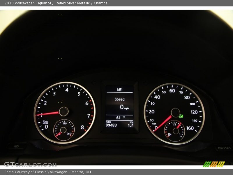 Reflex Silver Metallic / Charcoal 2010 Volkswagen Tiguan SE