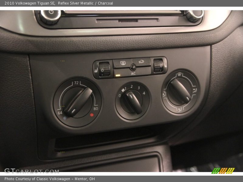 Reflex Silver Metallic / Charcoal 2010 Volkswagen Tiguan SE