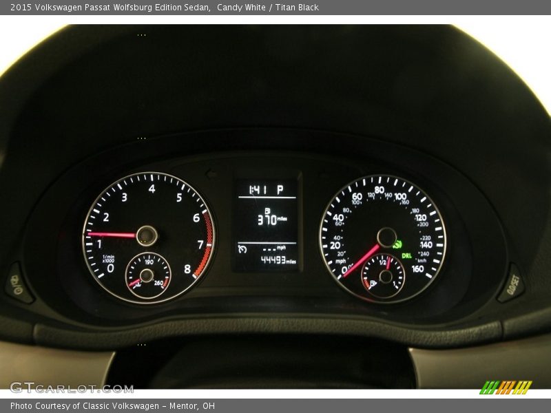 Candy White / Titan Black 2015 Volkswagen Passat Wolfsburg Edition Sedan