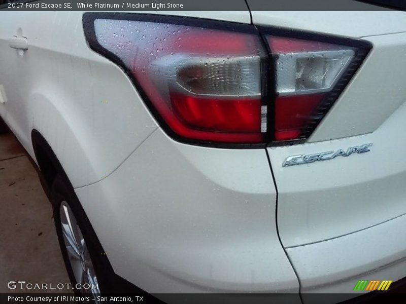 White Platinum / Medium Light Stone 2017 Ford Escape SE