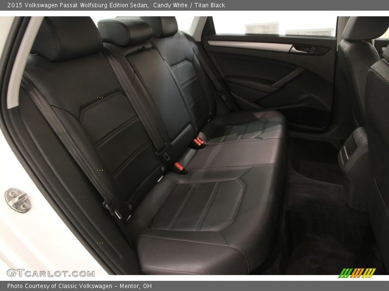 Candy White / Titan Black 2015 Volkswagen Passat Wolfsburg Edition Sedan