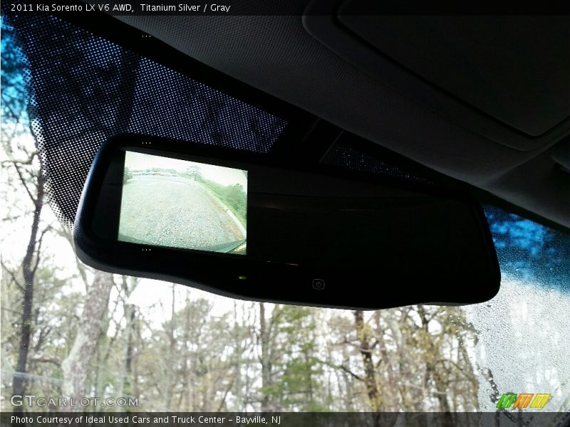 Titanium Silver / Gray 2011 Kia Sorento LX V6 AWD