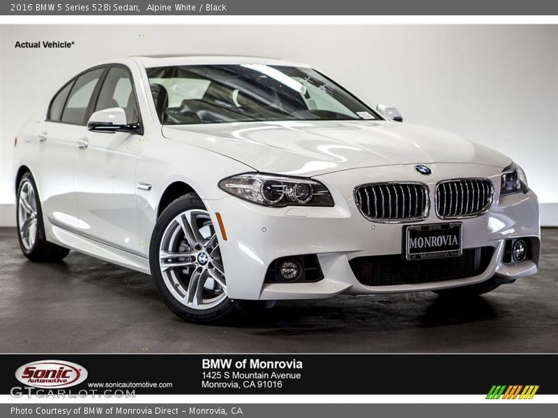 Alpine White / Black 2016 BMW 5 Series 528i Sedan