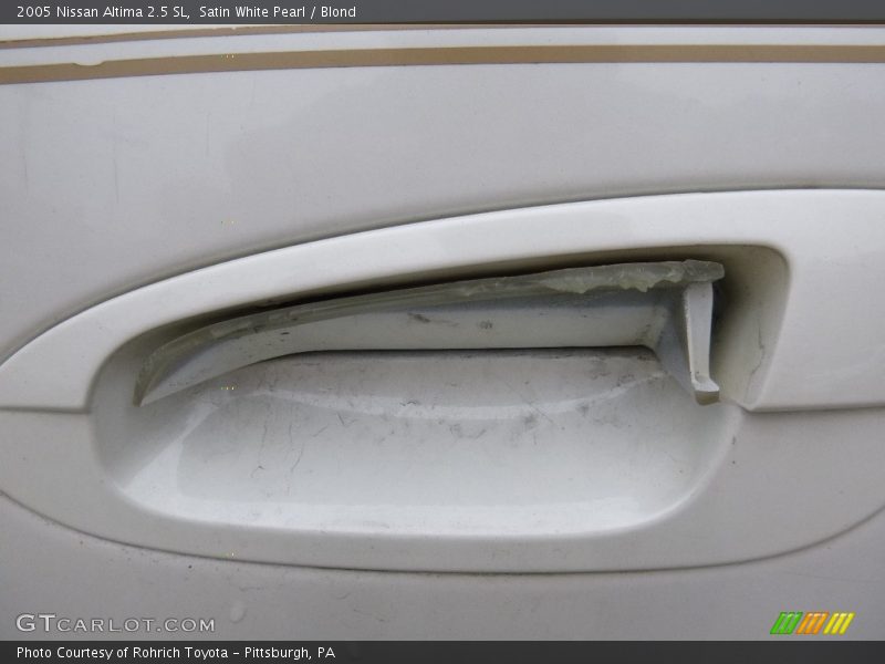 Satin White Pearl / Blond 2005 Nissan Altima 2.5 SL