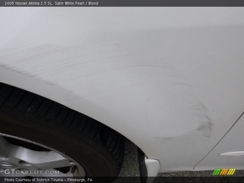 Satin White Pearl / Blond 2005 Nissan Altima 2.5 SL