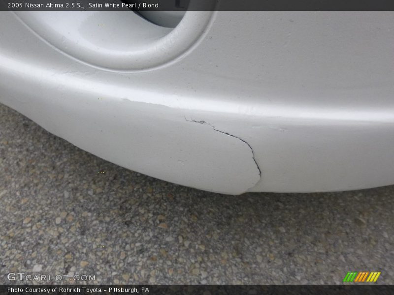 Satin White Pearl / Blond 2005 Nissan Altima 2.5 SL