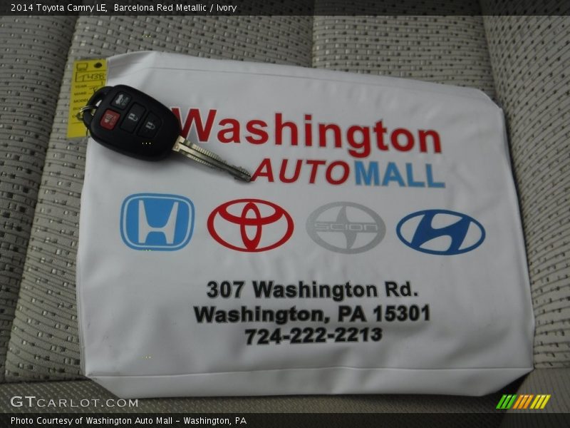 Barcelona Red Metallic / Ivory 2014 Toyota Camry LE
