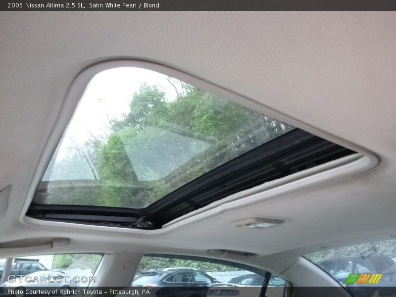 Satin White Pearl / Blond 2005 Nissan Altima 2.5 SL