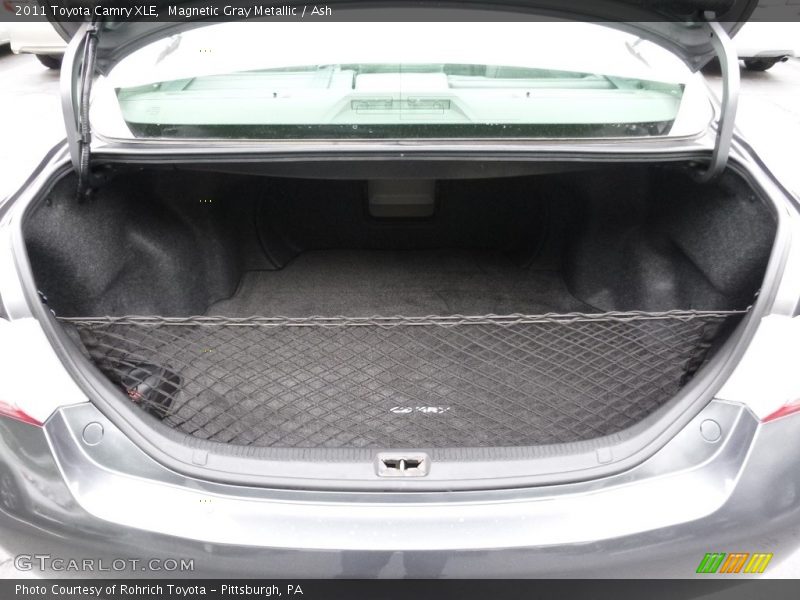 Magnetic Gray Metallic / Ash 2011 Toyota Camry XLE