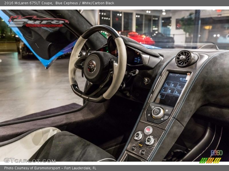 Blue Cepheus / White/Carbon Black 2016 McLaren 675LT Coupe