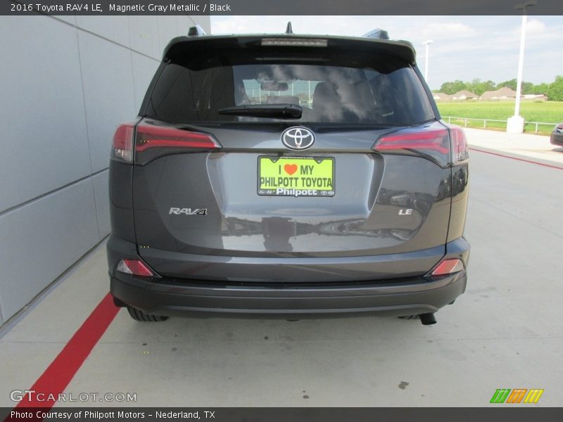 Magnetic Gray Metallic / Black 2016 Toyota RAV4 LE